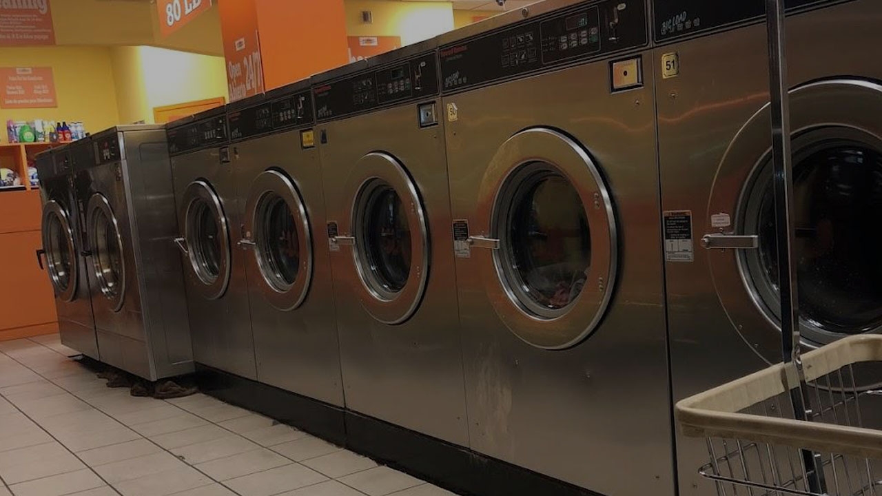 Laundromat in South Hialeah